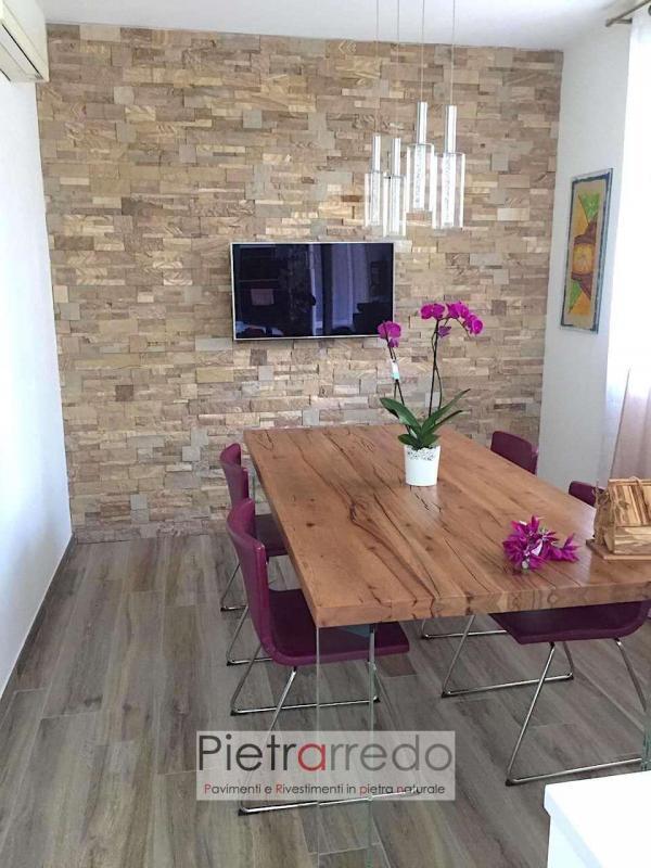 parete soggiorno con tavolo legno rivestimento in pietra arenaria scozzese pietrarredo milano beige prezzo