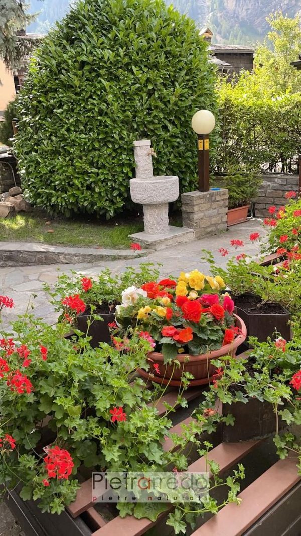 fontana in pietra elegante da terra colonna alta pietrarredo granito sasso prezzo