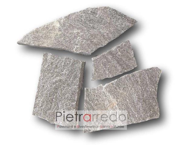 Pavimento in pietra sasso mosaico opus beola svizzera grigio scuro brillante costi pietrarredo