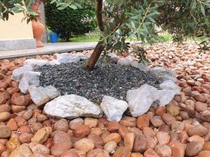 aiuole e decorazione giardino in stone river pink price pietrarredo milano