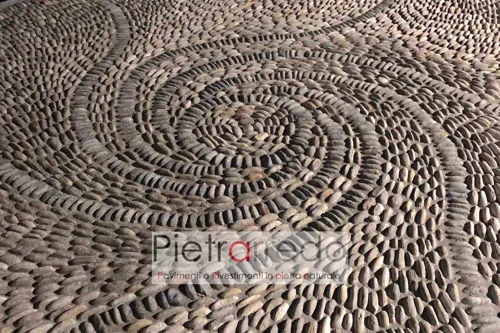 decorazione pavimento in ciottolo di fiume rizzada borromeo sassi pietraredo milano costo selciati