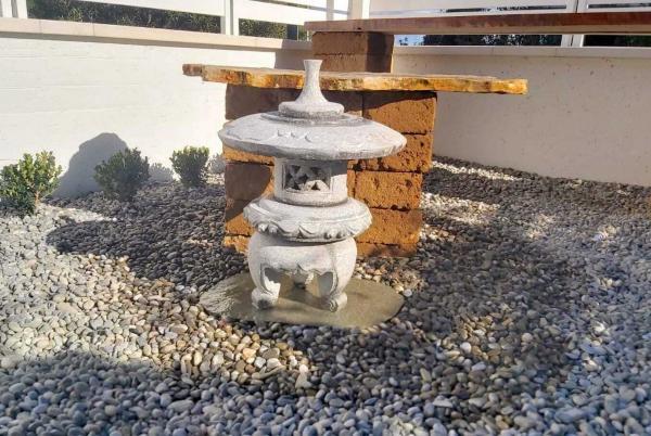 Lanterna giapponese “Yukimi Maru” in granito fata a mano artigianalmente prezzo pietrarredo stone garde