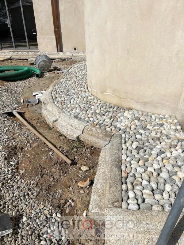 floor with 3 cm river pebble external pavement garden walkway price offer
