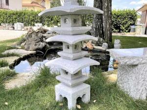 prezzo e costo pagoda giapponese in granito sasso sanju no to price cost pietrarredo