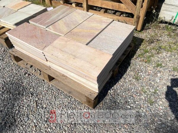 Round swimming pool edge flooring in natural Brazilian quartzite stone stock lot price pietrarredo italy