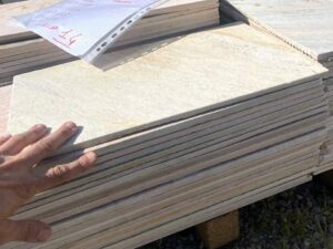 Round swimming pool edge flooring in natural Brazilian quartzite stone stock lot price pietrarredo italy sawn sides