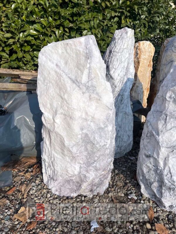 monolite e punta in sasso marmo tipo carrara veranto per arredo giardino stone garden pietrarredo costo everest blocco sasso